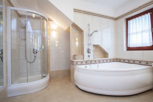 Oversized Bathtub Installation in Twinsburg